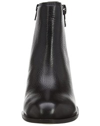 schwarze Stiefel von Lotus