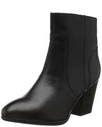 schwarze Stiefel von Lotus