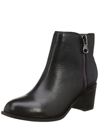 schwarze Stiefel von Lotus