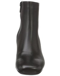 schwarze Stiefel von Peter Kaiser