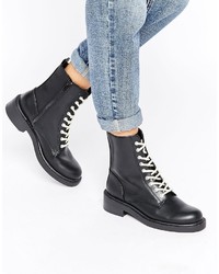 schwarze Stiefel von Pull&Bear