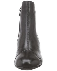 schwarze Stiefel von Scholl