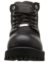 schwarze Stiefel von Skechers