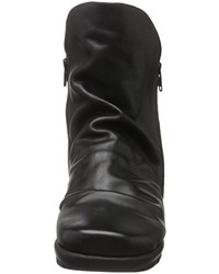 schwarze Stiefel