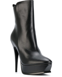 schwarze Stiefeletten von Saint Laurent