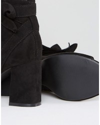 schwarze Stiefeletten von Asos