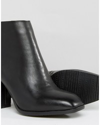 schwarze Stiefeletten von Daisy Street