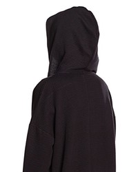 schwarze Strickjacke