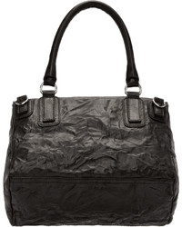 schwarze Taschen von Givenchy