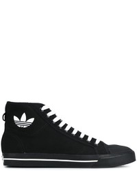 schwarze Turnschuhe von Adidas By Raf Simons