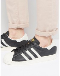 schwarze Turnschuhe von adidas