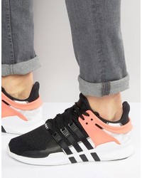 schwarze Turnschuhe von adidas