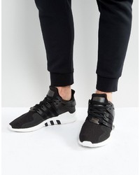 schwarze Turnschuhe von adidas