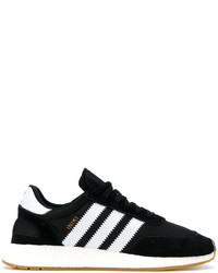 schwarze Turnschuhe von adidas