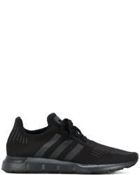 schwarze Turnschuhe von adidas