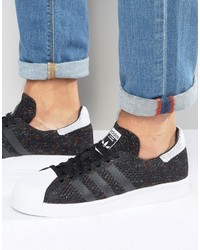 schwarze Turnschuhe von adidas