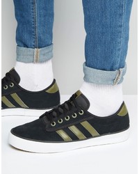 schwarze Turnschuhe von adidas