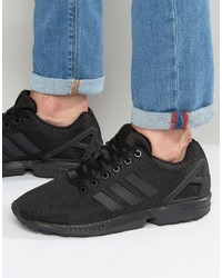 schwarze Turnschuhe von adidas