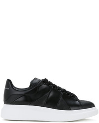 schwarze Turnschuhe von Alexander McQueen