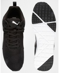 schwarze Turnschuhe von Puma