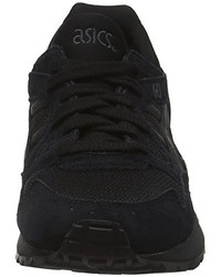 schwarze Turnschuhe von Asics