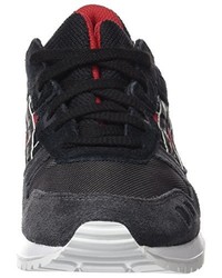 schwarze Turnschuhe von Asics