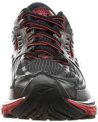 schwarze Turnschuhe von Brooks