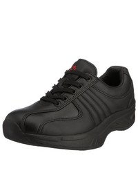 schwarze Turnschuhe von Chung Shi