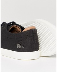 schwarze Turnschuhe von Lacoste