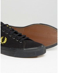 schwarze Turnschuhe von Fred Perry