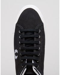 schwarze Turnschuhe von Fred Perry