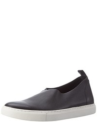 schwarze Turnschuhe von Kenneth Cole