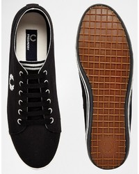 schwarze Turnschuhe von Fred Perry