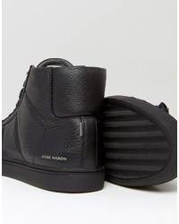 schwarze Turnschuhe von Skechers