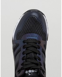 schwarze Turnschuhe von Diadora