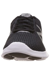 schwarze Turnschuhe von New Balance