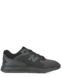 schwarze Turnschuhe von New Balance