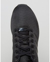 schwarze Turnschuhe von adidas