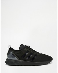 schwarze Turnschuhe von adidas