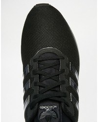 schwarze Turnschuhe von adidas