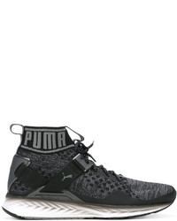 schwarze Turnschuhe von Puma