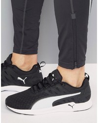 schwarze Turnschuhe von Puma