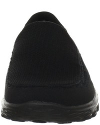 schwarze Turnschuhe von Skechers