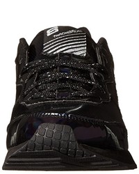 schwarze Turnschuhe von Skechers