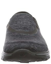 schwarze Turnschuhe von Skechers