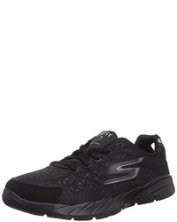 schwarze Turnschuhe von Skechers