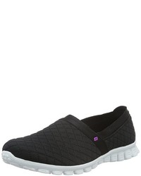 schwarze Turnschuhe von Skechers