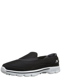 schwarze Turnschuhe von Skechers