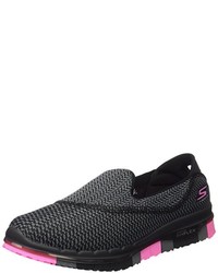 schwarze Turnschuhe von Skechers (SKEES)