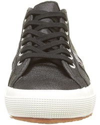 schwarze Turnschuhe von Superga